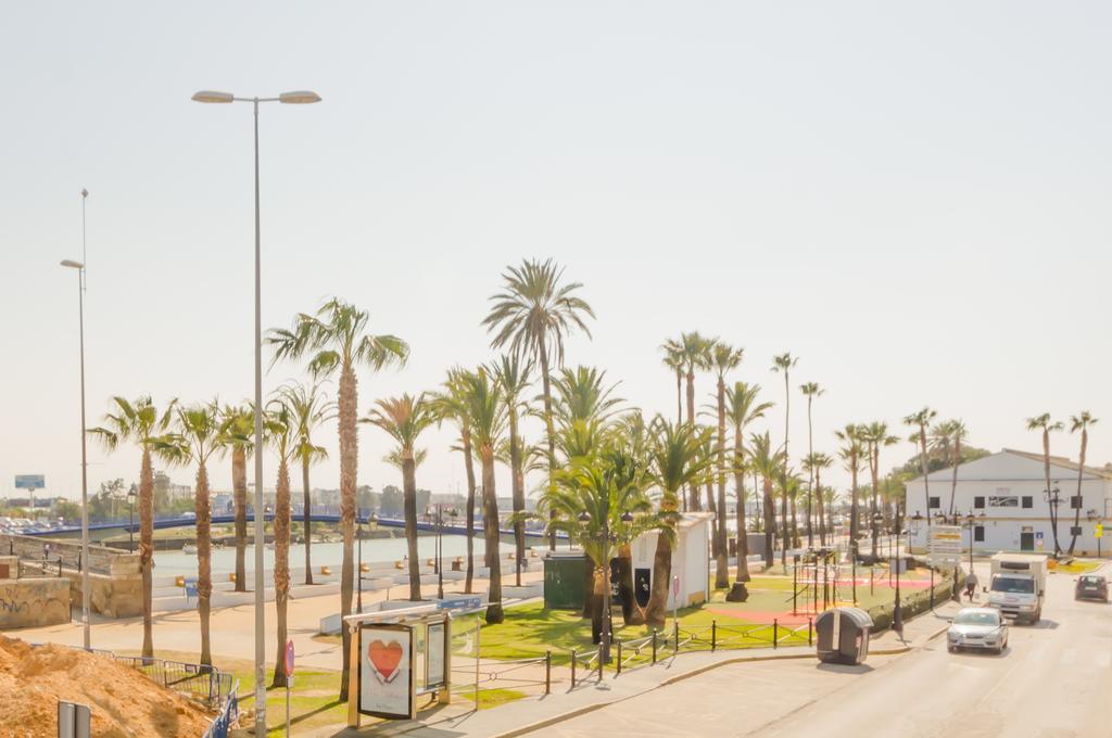 Apartamentos Ribera Del Puerto El Puerto de Santa María Rum bild