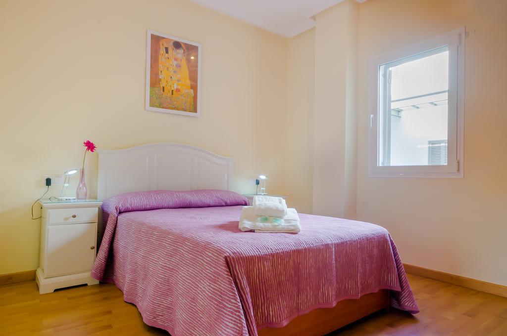 Apartamentos Ribera Del Puerto El Puerto de Santa María Rum bild